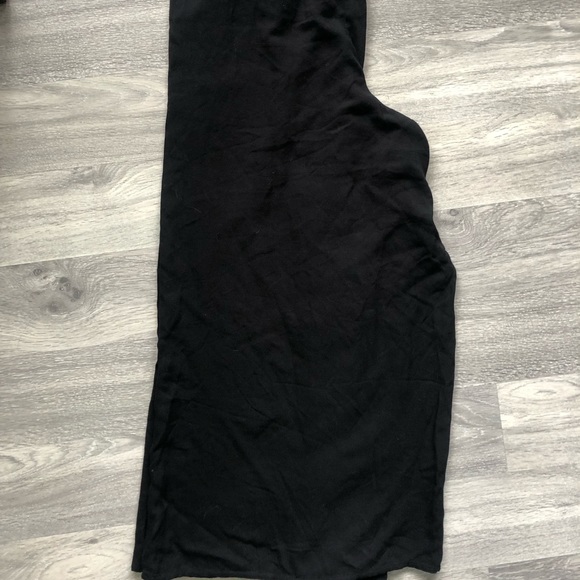 Aritzia Talula Sullivan Wide Crop - Picture 6 of 7